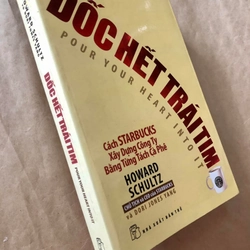 Sách cũ chính hãng Dốc hết trái tim Howard Schultz, Dori Jones Yang nguyên tác 306409