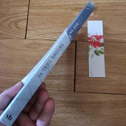 Bến xe - Thương Thái Vi
38k (bìa 76k) 460105