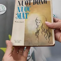 [XƯA] Nuốt Dòng Nước Mắt (1991) - Hương Trà 776051