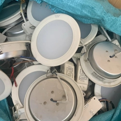 Thanh lý đèn Downlight 7w văn phòng 504094