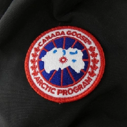 Canada Goose 2301JM RUSSELL Áo khoác lông vũ - Hàng hiệu Chính hãng 884860