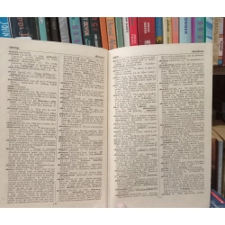 Cassell's New French Dictionary: Incorporating Canadian Usage 451993
