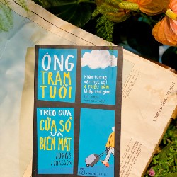 Ông trăm tuổi trèo qua cửa sổ và biến mất 57538