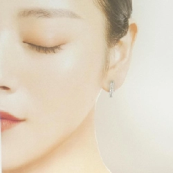 K18WG Bông tai kim cương hình vòng 0.50CT - Hàng hiệu Chính hãng 858896