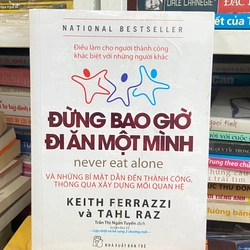 Đừng bao giờ đi ăn một mình 434027