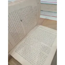 HUẾ GIỮA CHÚNG TA - LÊ VĂN HẢO 166143