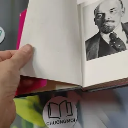 [MIỄN PHÍ BỌC SÁCH] V.I. Lê-nin - Tiểu Sử Vắn Tắt 749555