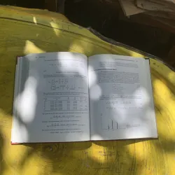 HYDROSYSTEMS ENGINEERING UNCERTAINTY ANALYSIS  761469