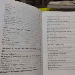 Sách: Trò chuyện về tình yêu, giới tính, sức khoẻ (B1) Tác giả: Nhiều tác giả 694423