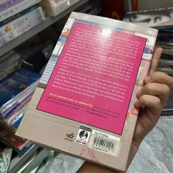 Tín đồ shopping oanh tạc Manhattan - Sophie Kinsella 970797