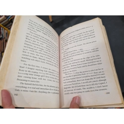 CATCHING FIRE : THE HUNGER GAMES - Suzanne Collins (Scholastic) 139176