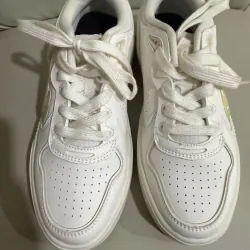 Giày Lining màu trắng size 37