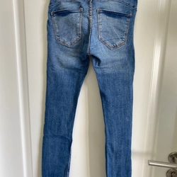 Quần Jean Zara size 34 317589