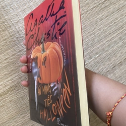 Án Mạng Tiệc Hallowe'en - Agatha Christie nguyên seal 275411