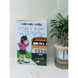 Junie B.Jones và chiếc xe buýt bốc mùi ngớ ngẩn