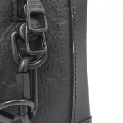 Túi xách vai Louis Vuitton Trillon Monogram Soft Trunk M55700 609948