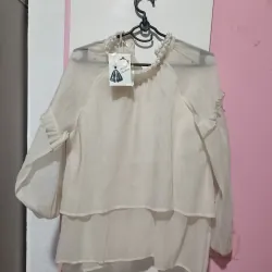 Áo voan 2 lớp đính ngọc trai ở cổ 1010204