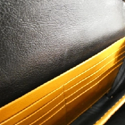 Ví dây chuyền GG MARMONT 573807 0OLFX của Gucci - Hàng hiệu Chính hãng 770639