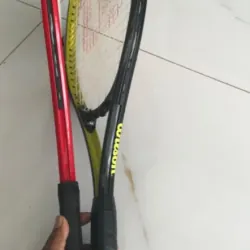 Vợt tennis hiệu WILSON 969847
