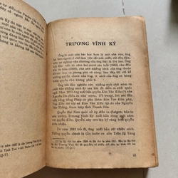 Nhà văn hiện đại 526594