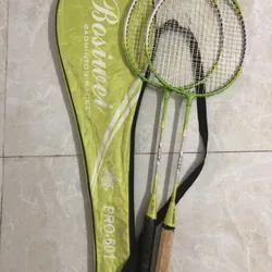 2 vợt tennis