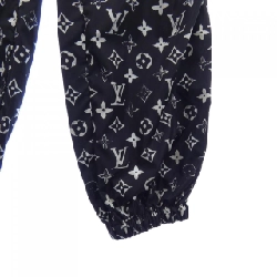 Quần jogger monogram hiệu ứng stencil LOUIS VUITTON FIPA11DFU 647685