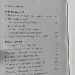  "Đúng việc: một góc nhìn về câu chuyện khai minh" của tác giả Giản Tư Trung( bìa cứng). 546297
