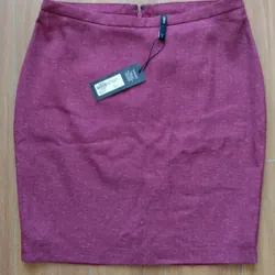 Chân váy dạ size M nguyên tag mác