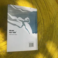 VĂN HỌC VÀ PHÁT TRIỂN- TRẦN BẢO HƯNG 695079