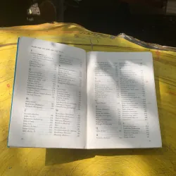 Sổ tay CÁC NƯỚC TRÊN THẾ GIỚI -  Ý NHÃ LST 780582