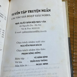 TUYỂN TẬP TRUYỆN NGẮN CÁC TÁC GIẢ ĐOẠT GIẢI NOBEL, BẢN BÌA CỨNG (XB 2004) 505579