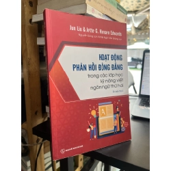 Hoạt động phản hồi đồng đẳng - Jin Liu & Jette G. Hắn Edwards