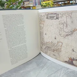 MAPPING THE SILK ROAD AND BEYOND 558154