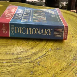 COLLINS COBUILD ENGLISH DICTIONARY HELPING LEARNERS WITH REAL ENGLISH  576397