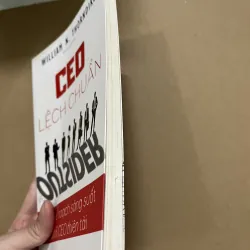 CEO lệch chuẩn 977037