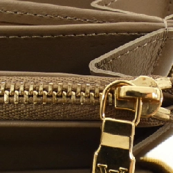 Ví Zippy Coussin Louis Vuitton M81511 623719