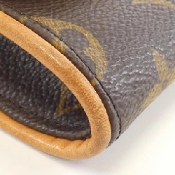 Túi đeo vai Louis Vuitton Monogram Pochette Twin GM M51852 608429