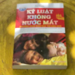 KỶ LUẬT KHÔNG NƯỚC MẮT- PHAN THƯƠNG