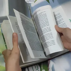 [MIỄN PHÍ BỌC SÁCH] Những Bàn Chân Không Mỏi 1: Ra Trận (Truyện Ký) 750805