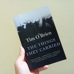 The things they carried, english book, sách tiếng Anh  960930
