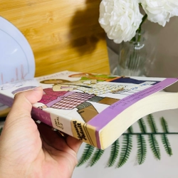 [Sách tiếng Anh 2hand] Like new 90% - How to Express Your True Self Through Fashion 489394