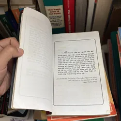 II Bí Mật Cuộc Đời Người Mỹ Làm “Sống Lại” Đặng Thuỳ Trâm - FREDERIC WHITEHURST - 2005 675182