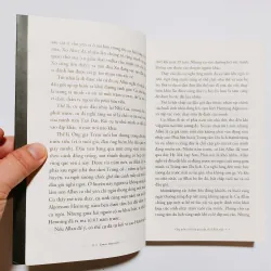 Ông Trăm Tuổi Trèo Qua Cửa Sổ Và Biến Mất - Jonas Jonasson 753515