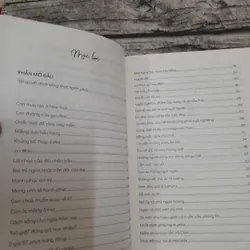 Tản văn- Những điều xinh đẹp giống như em. Tác giả Kim Jiyoung. Mintbooks 704340