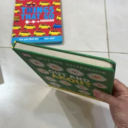 NGOẠI VĂN sách tiếng anh trẻ em nxb DK nổi tiếng : Spot the difference OUT AND ABOUT 1027812