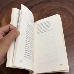 II Thơ: Đi Tìm Thông Điệp Của Nàng Thơ - Tiến Sĩ Triết Học Trần Nhựt Tân - 2004 1000913