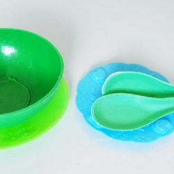 Lô chén, dĩa, muỗng nhựa mini trong bộ chơi đồ hàng xưa phiên bản tuổi thơ 9x 454832