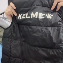 Áo gile thể thao hiệu Kelme size tầm 45kí quay đầu, màu đen chính hãng 361079