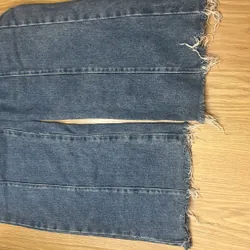 Quần jeans xanh đậm, tua rua 728803