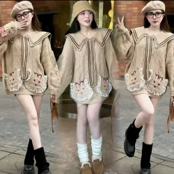 Áo oversized nữ cổ lá cừu phối ren hình thỏ màu be